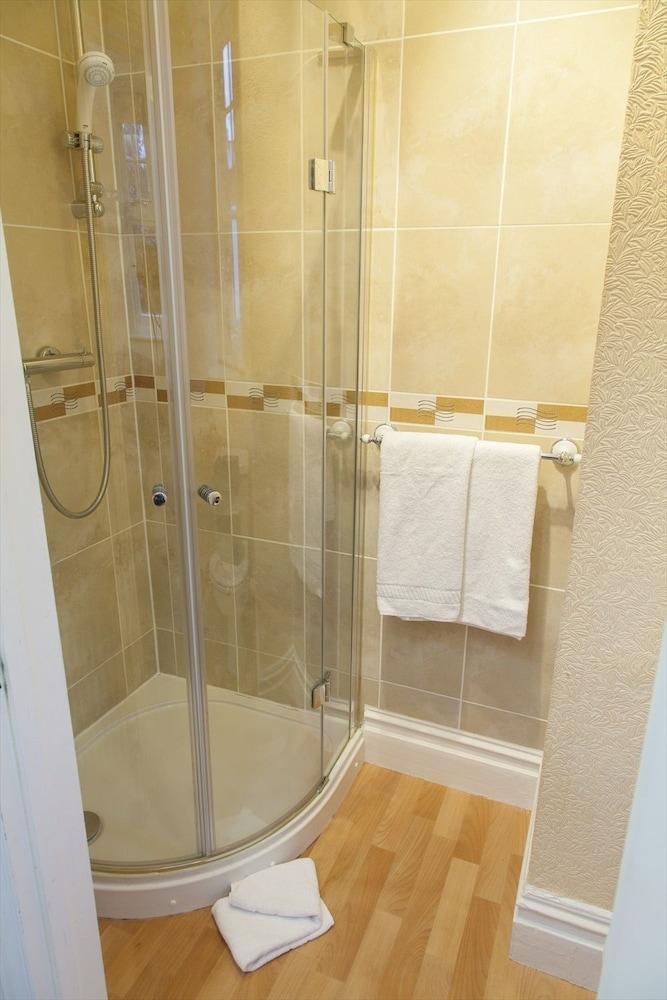Gatwick Turret Gasthof 3*